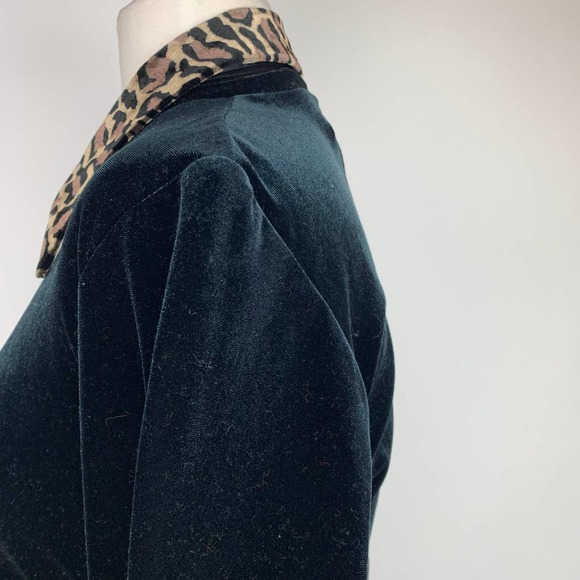 VINTAGE Rabbit Designs Black Velvet Dress Leopard Collar Cuffs 90s Retro - 6 - Picture 3 of 8